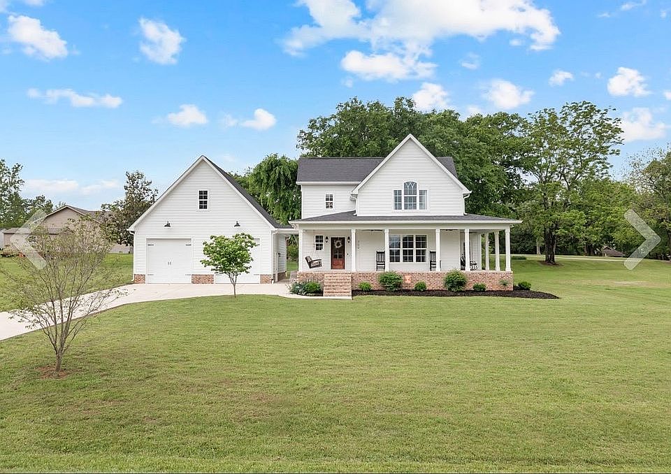 1st image of 759 Bluff Dr