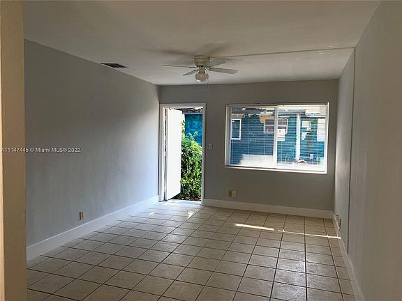 4th image of 240 NW 5th Ave #A