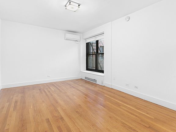 4th image of 10 W 65th St APT 2K