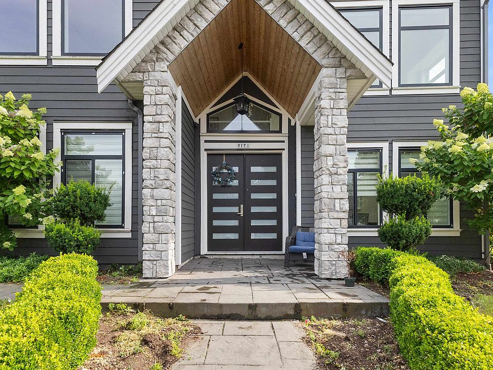 1st image of 3171 Engineer Cres
