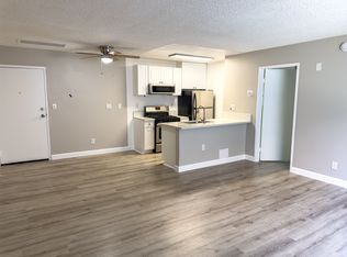 7240 Jordan Ave #1, Canoga Park, CA 91303