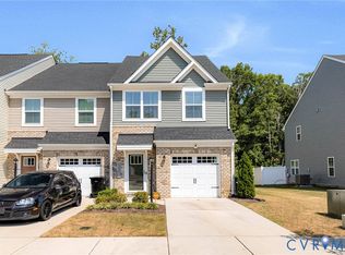 10924 Genito Square Dr, Midlothian, VA 23112