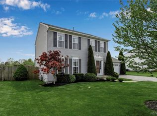 6638 Emily Ln, Lockport, NY 14094