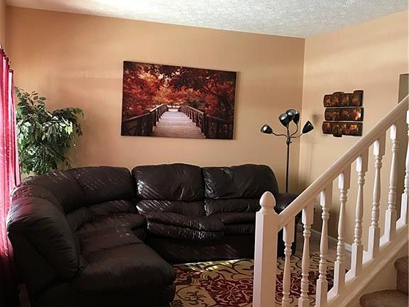 3rd image of 11856 Callaway Dr
