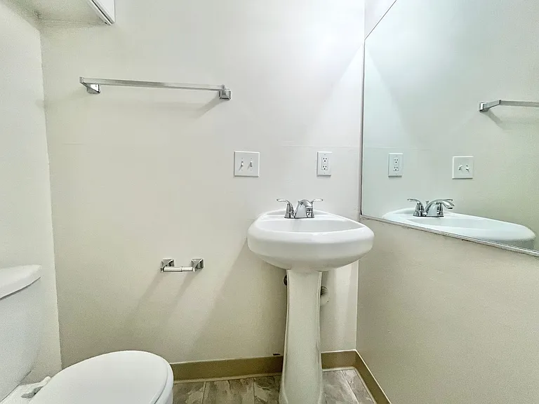 2805 - 2807 H Street - Fireside West — Photo 11