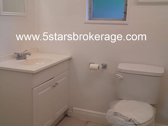 4th image of 2658 Sunny Breeze Ave #C