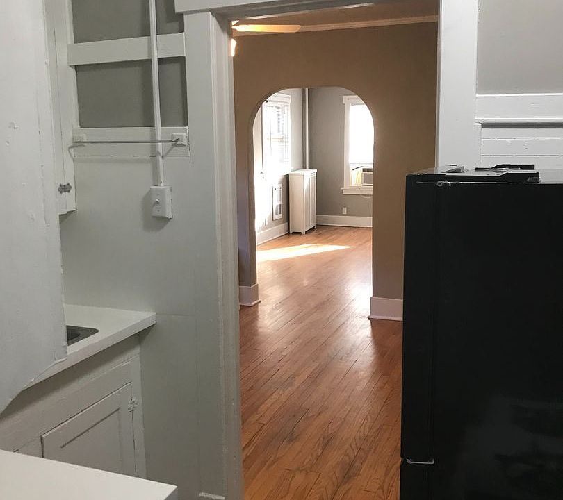 1st image of 4824 Chicago St APT E