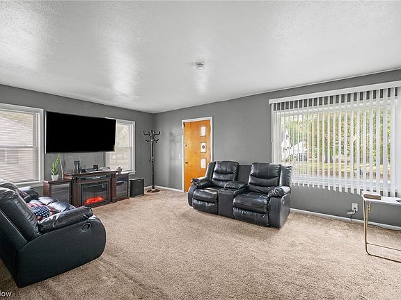 2nd image of 62 Avalon Dr