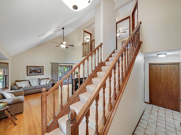 4th image of 5364 W 132nd St