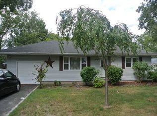 143 Lafayette Ave, Holbrook, NY 11741