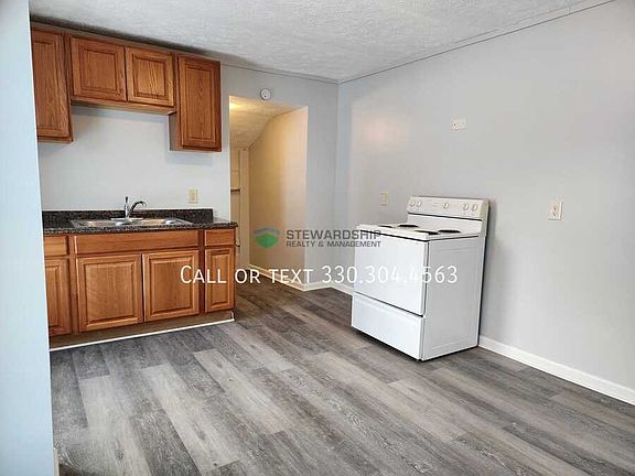 4th image of 406 1st St SE Unit C