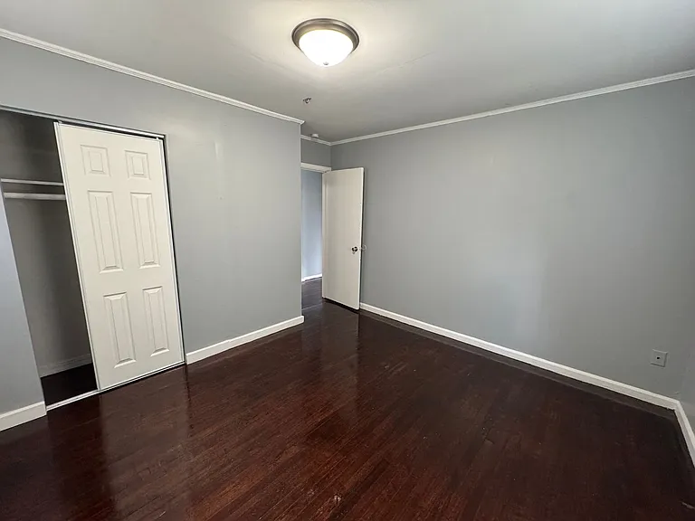 712 Melvenia St — Photo 19