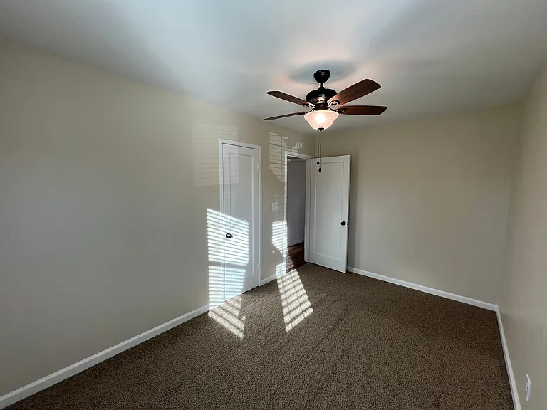 102 Village Rd — Photo 13
