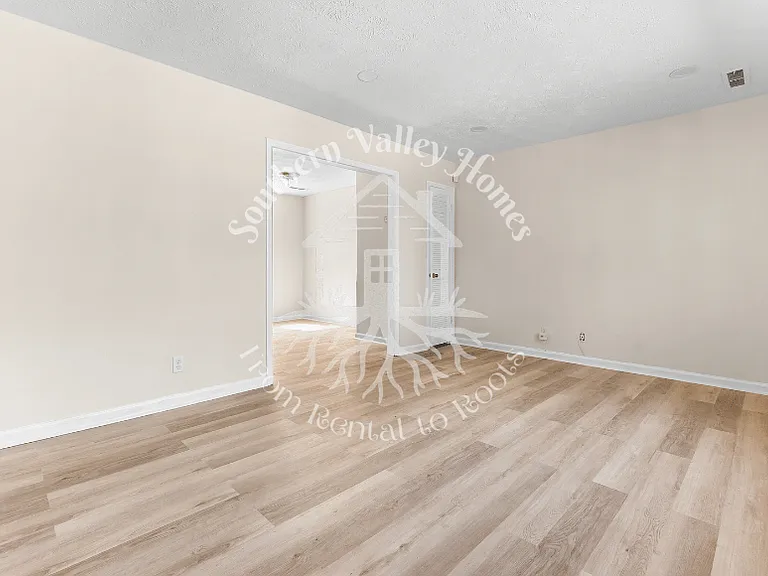1636 Huntley Ridge Dr — Photo 5