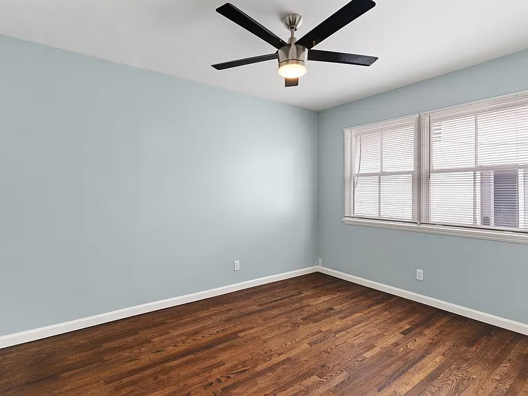 2104 E Florida St — Photo 17