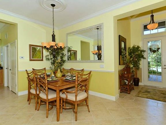 2nd image of 12138 Thornhill Ct