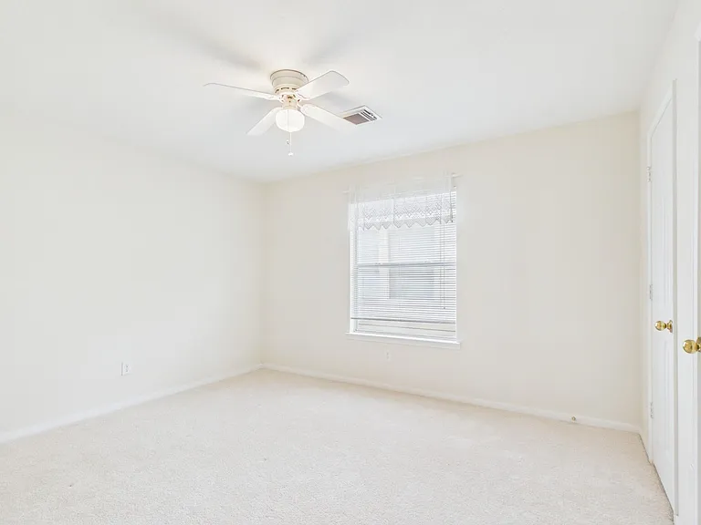 4702 Rolling View Ct — Photo 24