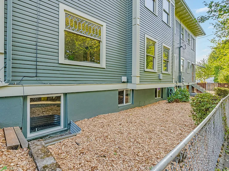 2605 SE 23rd Ave #B — Photo 6