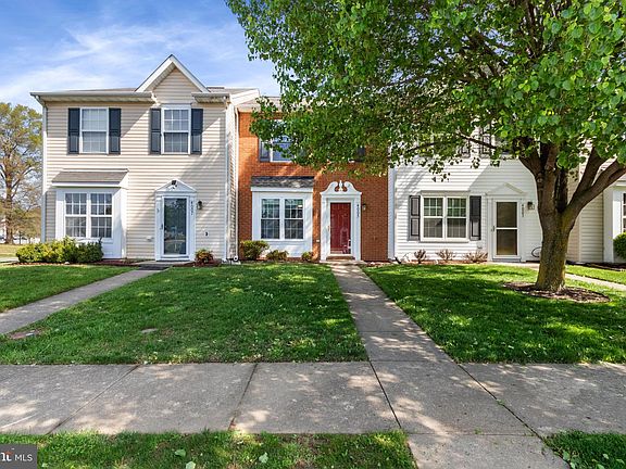 2nd image of 4005 Sherborne Ln