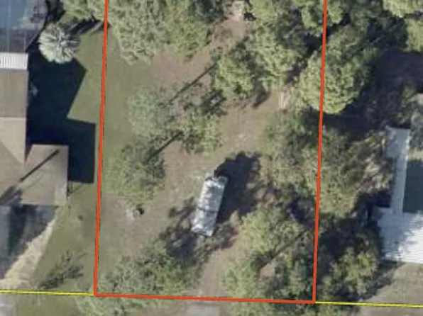 2 S Bluebell Cir, Pt Washington, FL 32459
