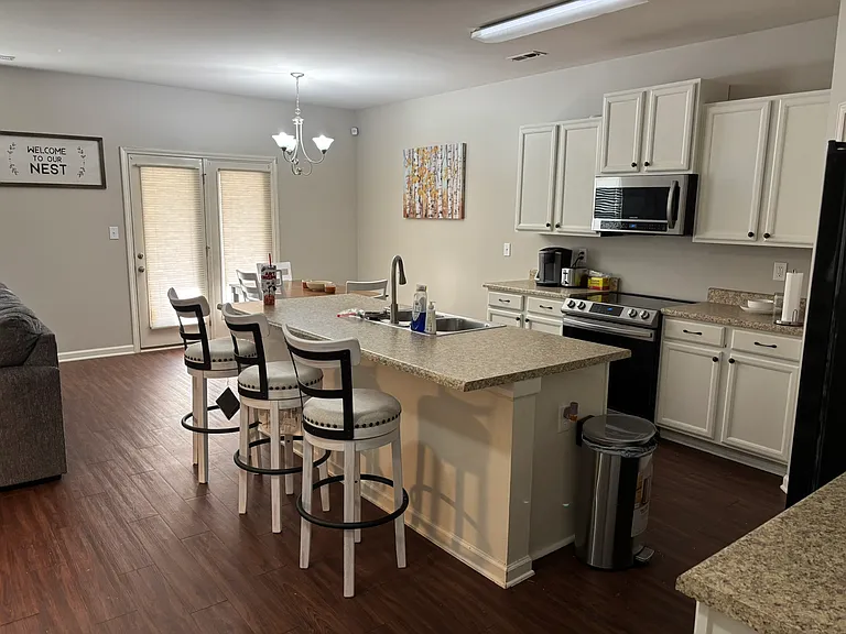 116 Oak Terrace Ln — Photo 2
