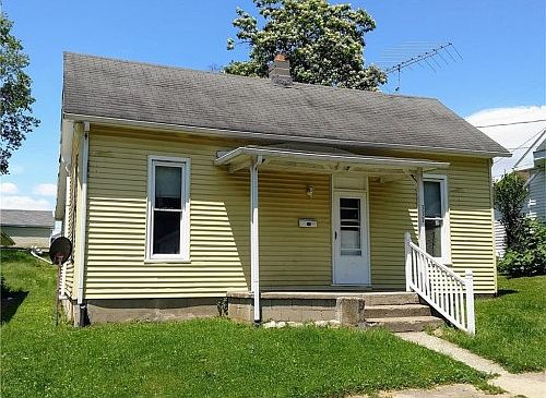 2nd image of 337 S Franklin St