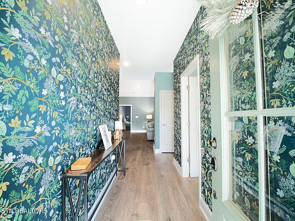 4th image of 113 Elise Way