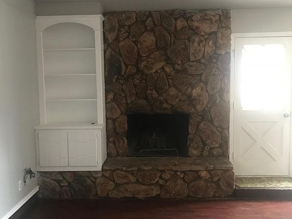 2nd image of 108 Skelly Cir