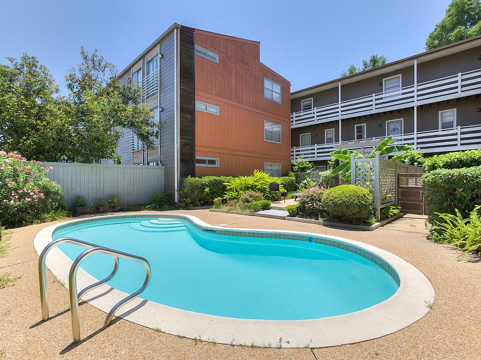 1st image of 4201 Belvedere St APT 305