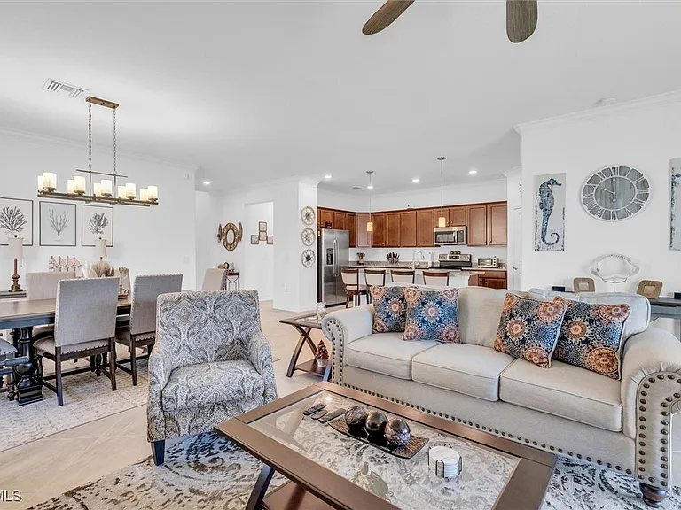 14650 Cantabria Dr — Photo 9