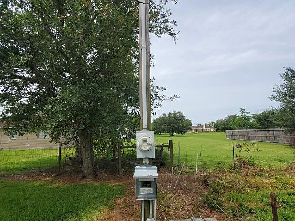 4th image of 5820 Williams Dr