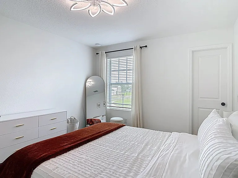 1348 Sterling Pointe Dr — Photo 26