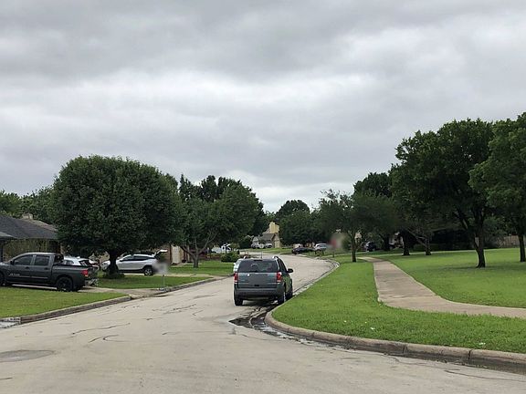 5th image of 4320 Huckleberry Dr
