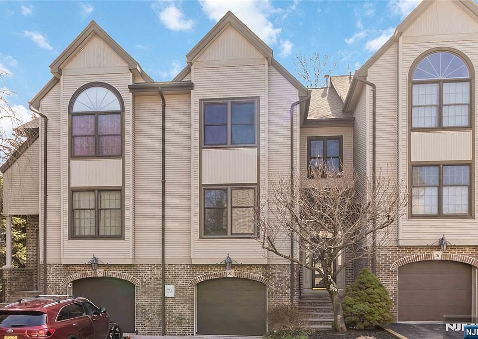 1st image of 30 Jordan Dr