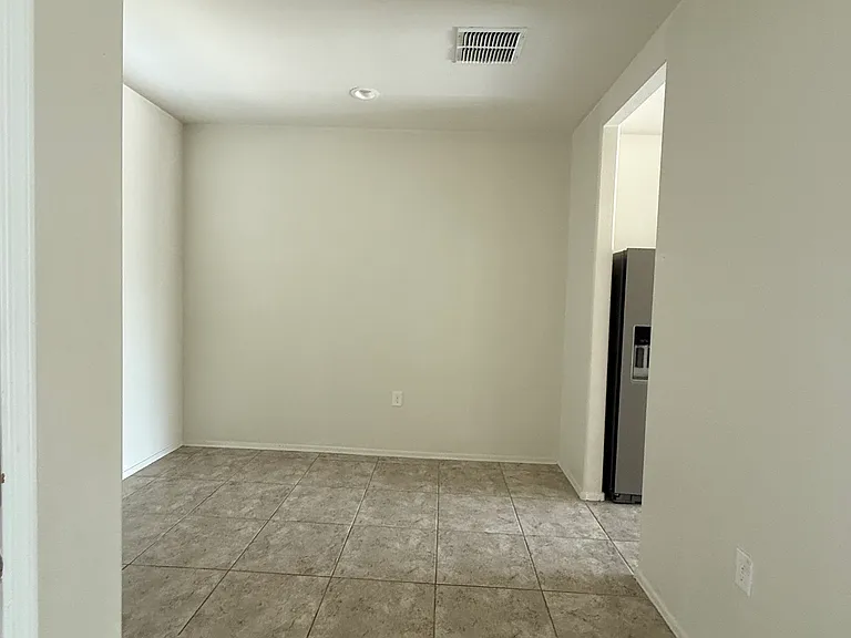 3924 N 308th Dr — Photo 6