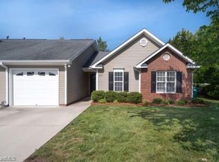 2104 Weststone Rd, Clemmons, NC 27012