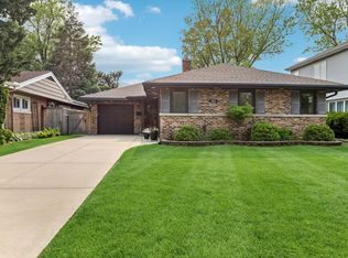 512 N Rose Ave, Park Ridge, IL 60068