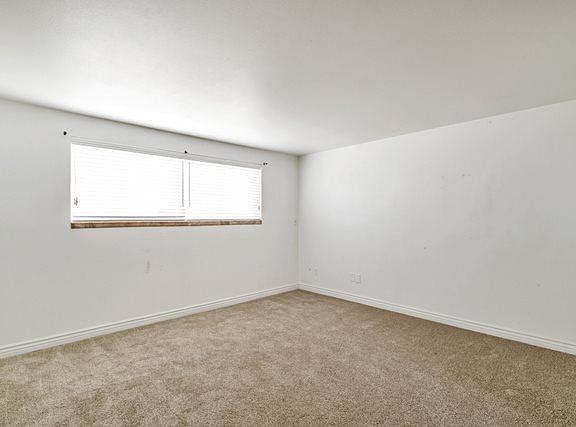 4th image of 466 E Woodland Ave APT 1-4