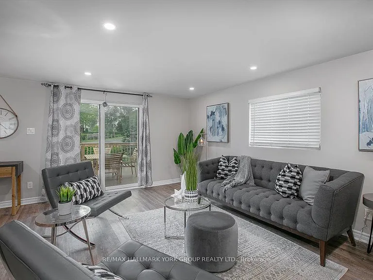 21 Lakeshore Rd — Photo 10