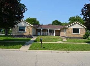 418 Marshall Rd, Bensenville, IL 60106