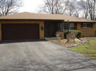 2121 W Thorn Ln, Crete, IL 60417