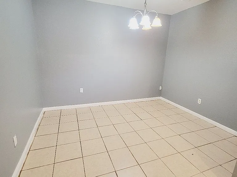 8607 Crystal Cove Cir — Photo 7