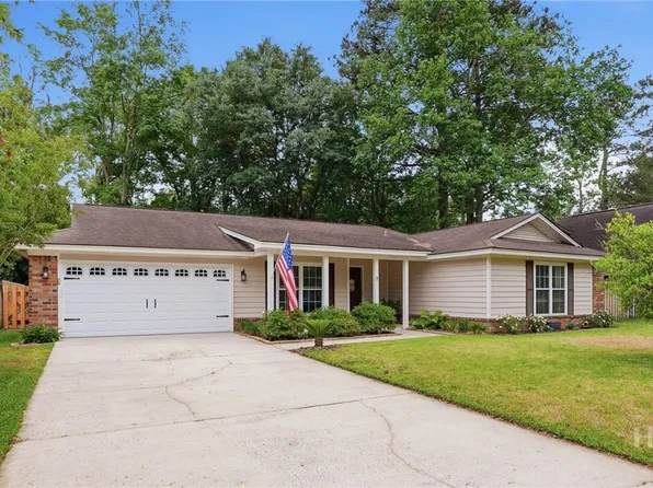 7 Goldfinch Court W, Savannah, GA 31419
