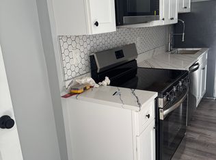 952 Mount Olivet Rd NE #1, Washington, DC 20002