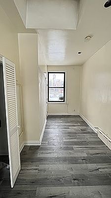 3rd image of 458 W 50th St #5