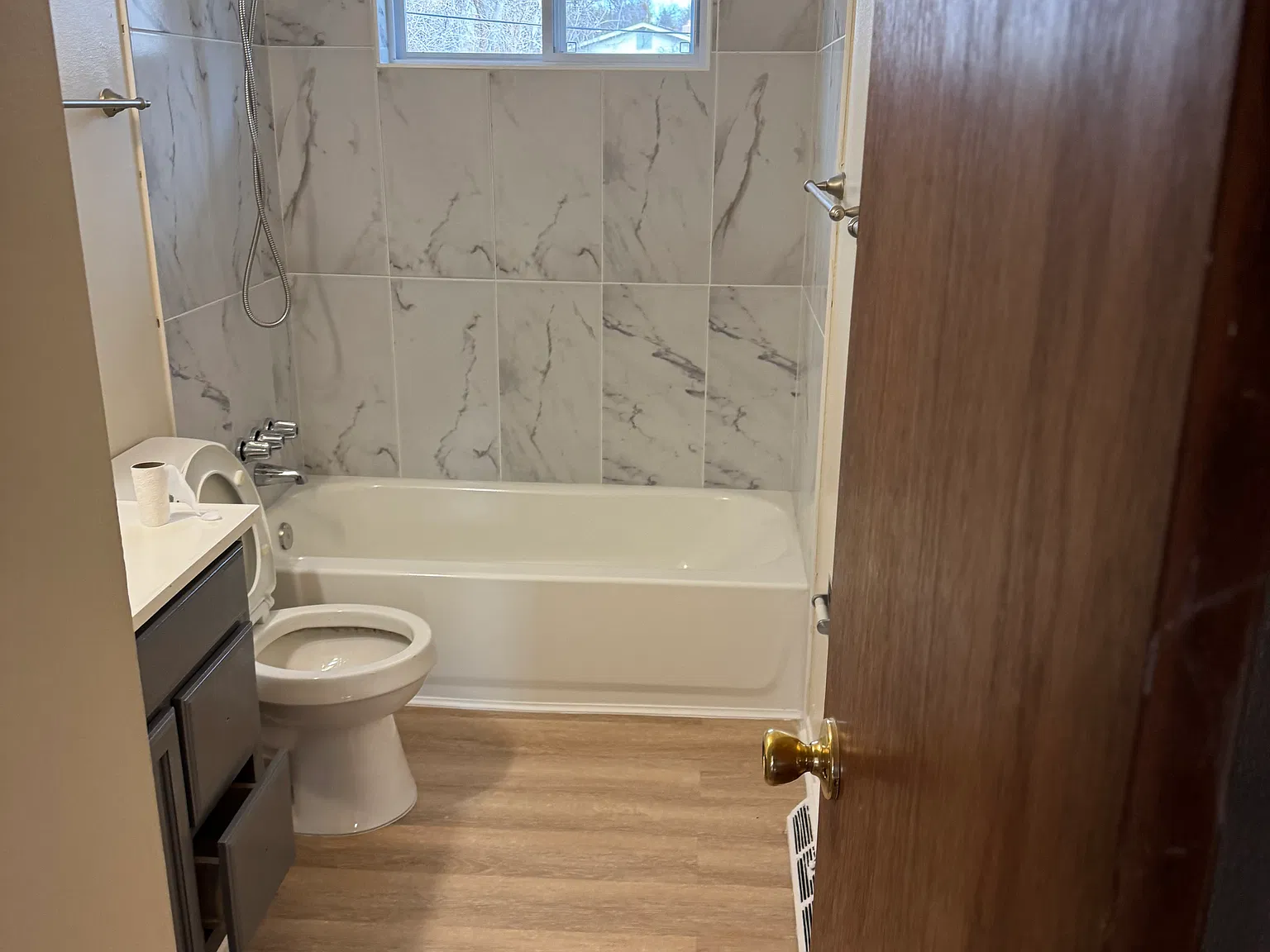 3 bed, 1450 sqft, $2,400 — Photo 3