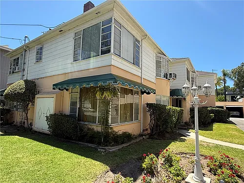 4909 Coldwater Canyon Ave #6 Photo 1