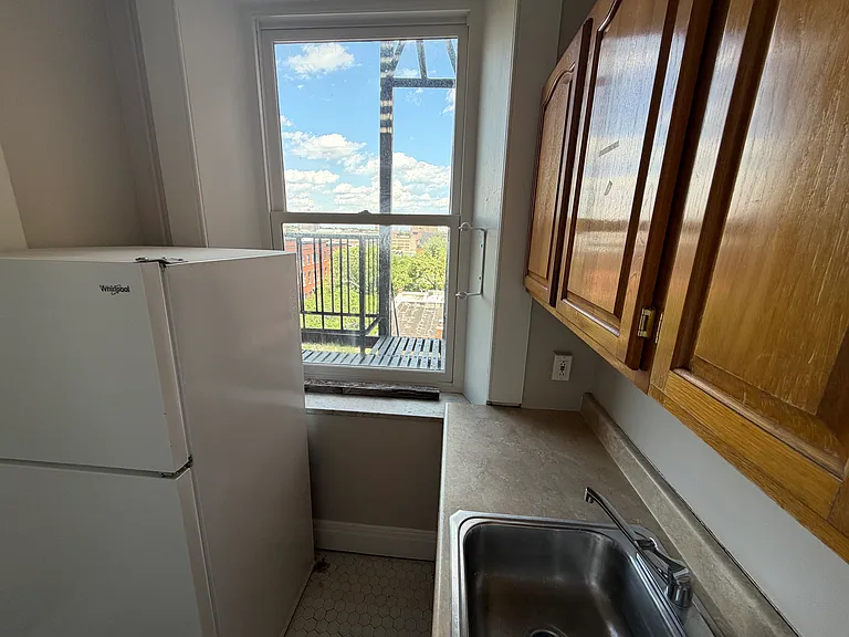 719 Washington Pl #3 — Photo 19