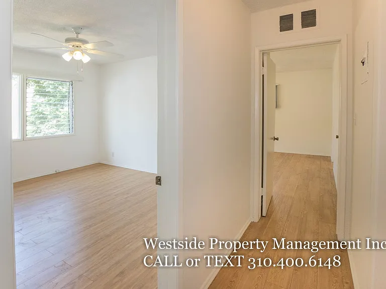 1555 S Hayworth Ave #11 — Photo 10