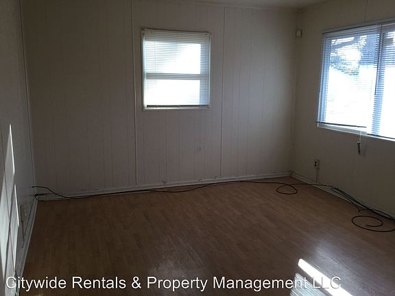 5th image of 2820 W Carmen Ave APT 1